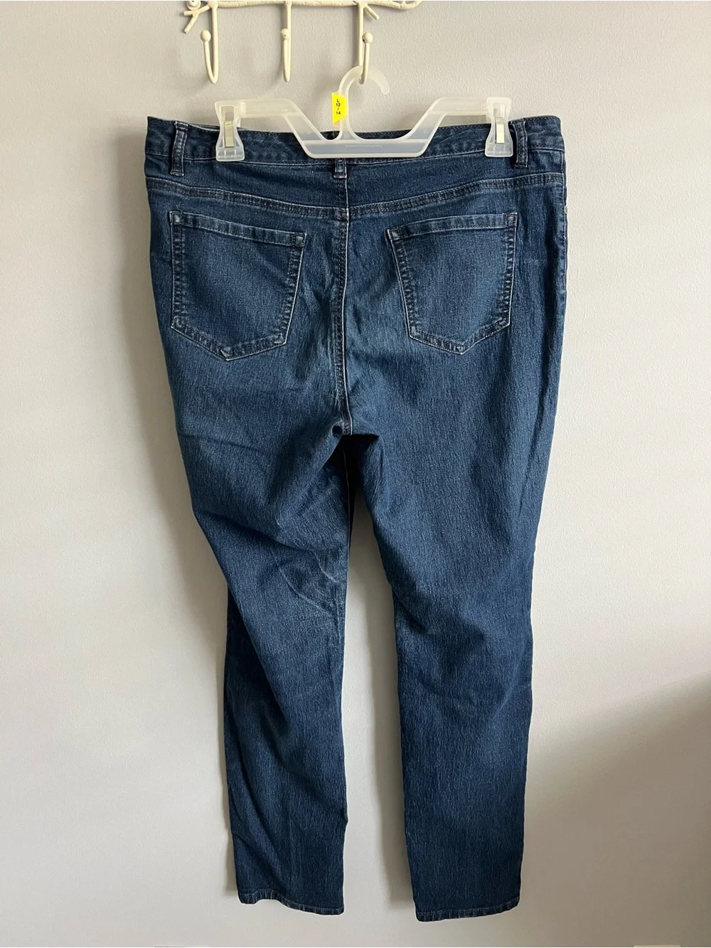 Hannah Size 12 Slim Straight Leg Dark Wash Blue Denim Jeans H127
